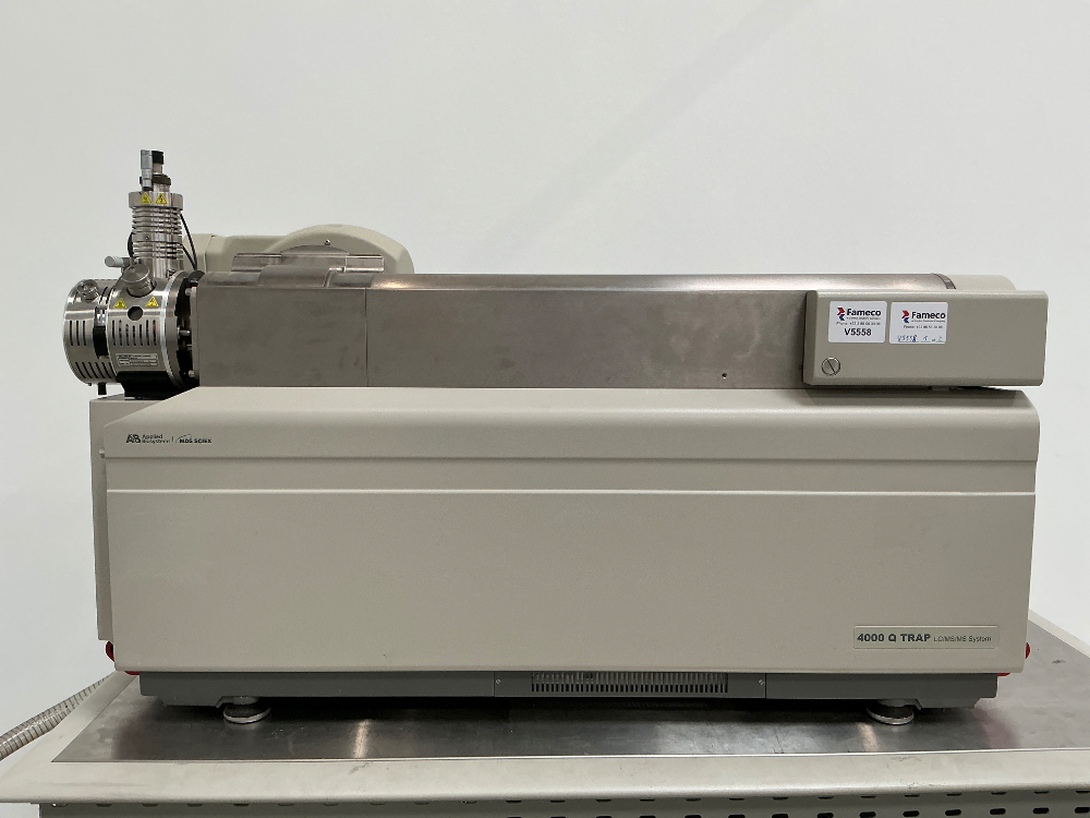 Image of AB SCIEX API4000 QTRAP mass spectrometer with turboV source and roughing pump